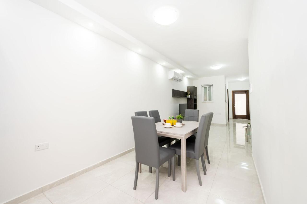 Vela Blu Apartments - Rose Court Gżira Kültér fotó