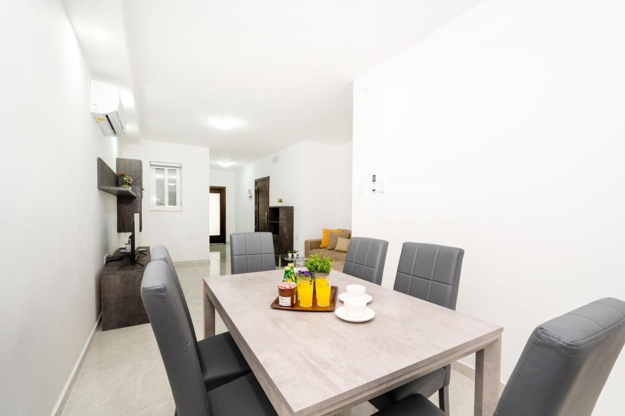 Vela Blu Apartments - Rose Court Gżira Kültér fotó