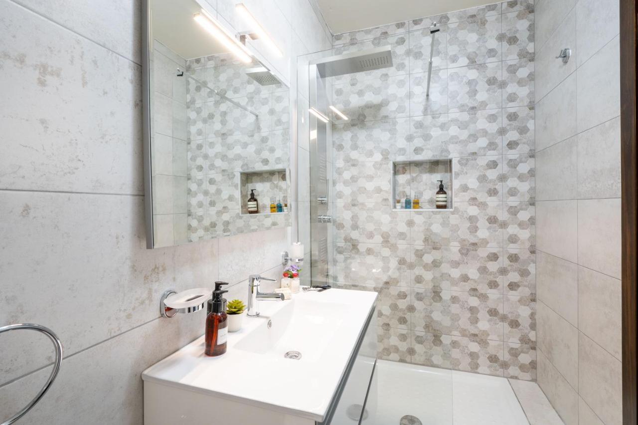 Vela Blu Apartments - Rose Court Gżira Kültér fotó