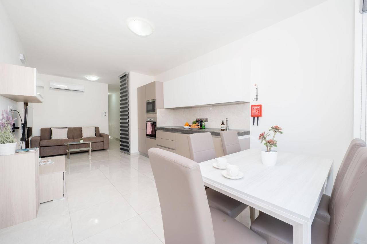 Vela Blu Apartments - Rose Court Gżira Kültér fotó