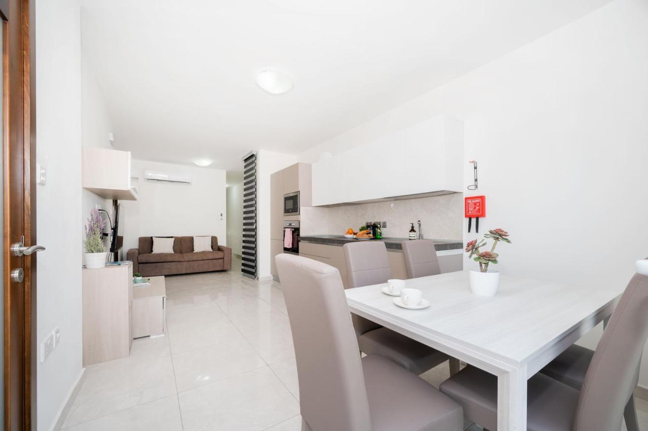Vela Blu Apartments - Rose Court Gżira Kültér fotó