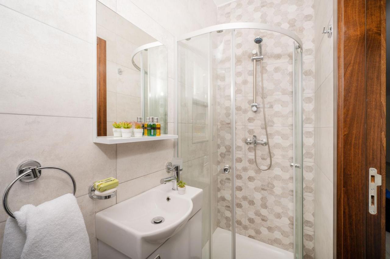 Vela Blu Apartments - Rose Court Gżira Kültér fotó